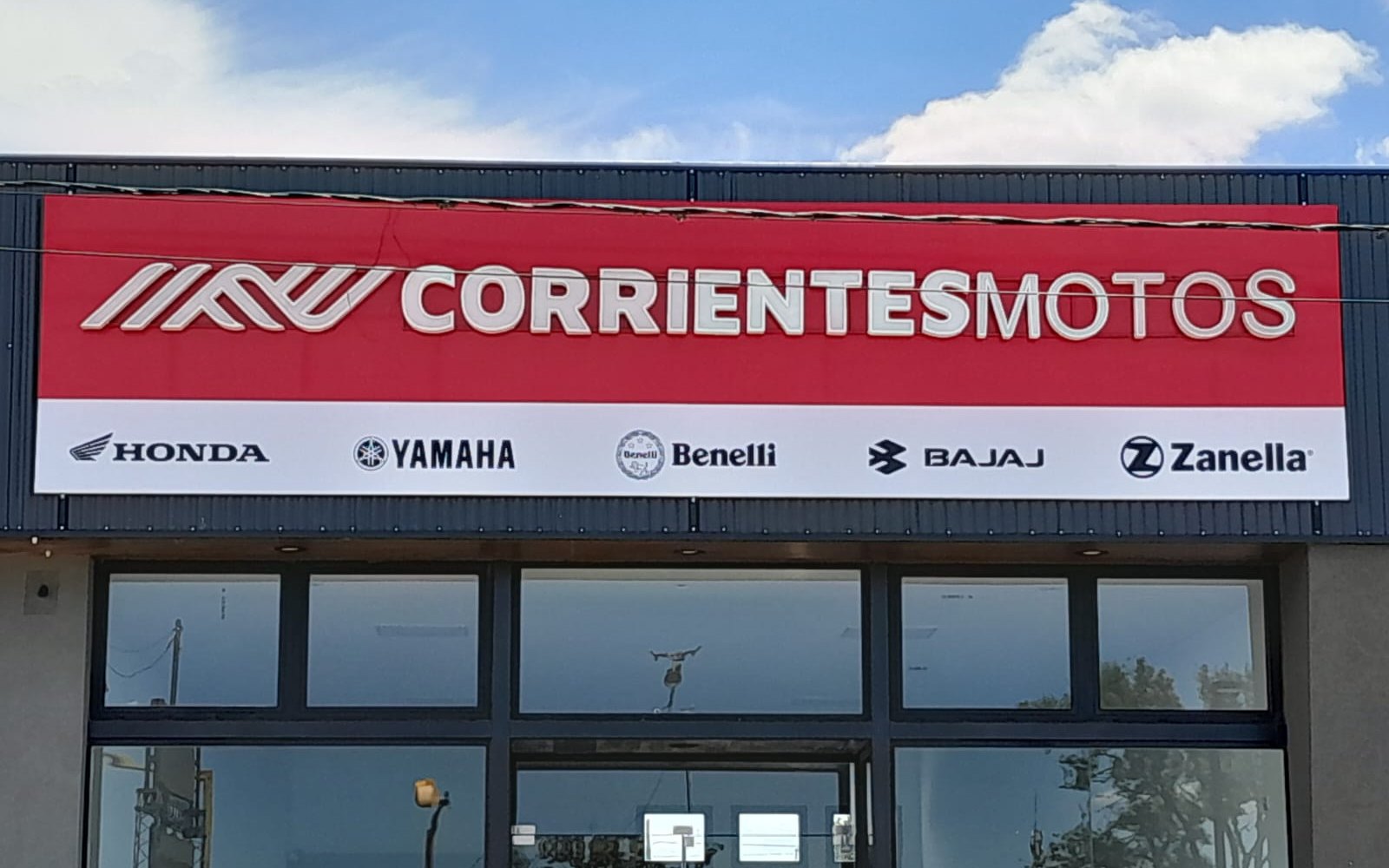 Fachada de Corrientes Motos Jesús María, en Pedro J. Frías 686